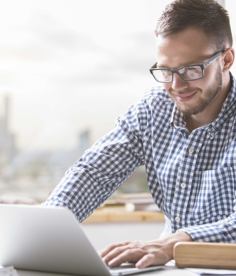 man using satellite connectivity coverage to use internet