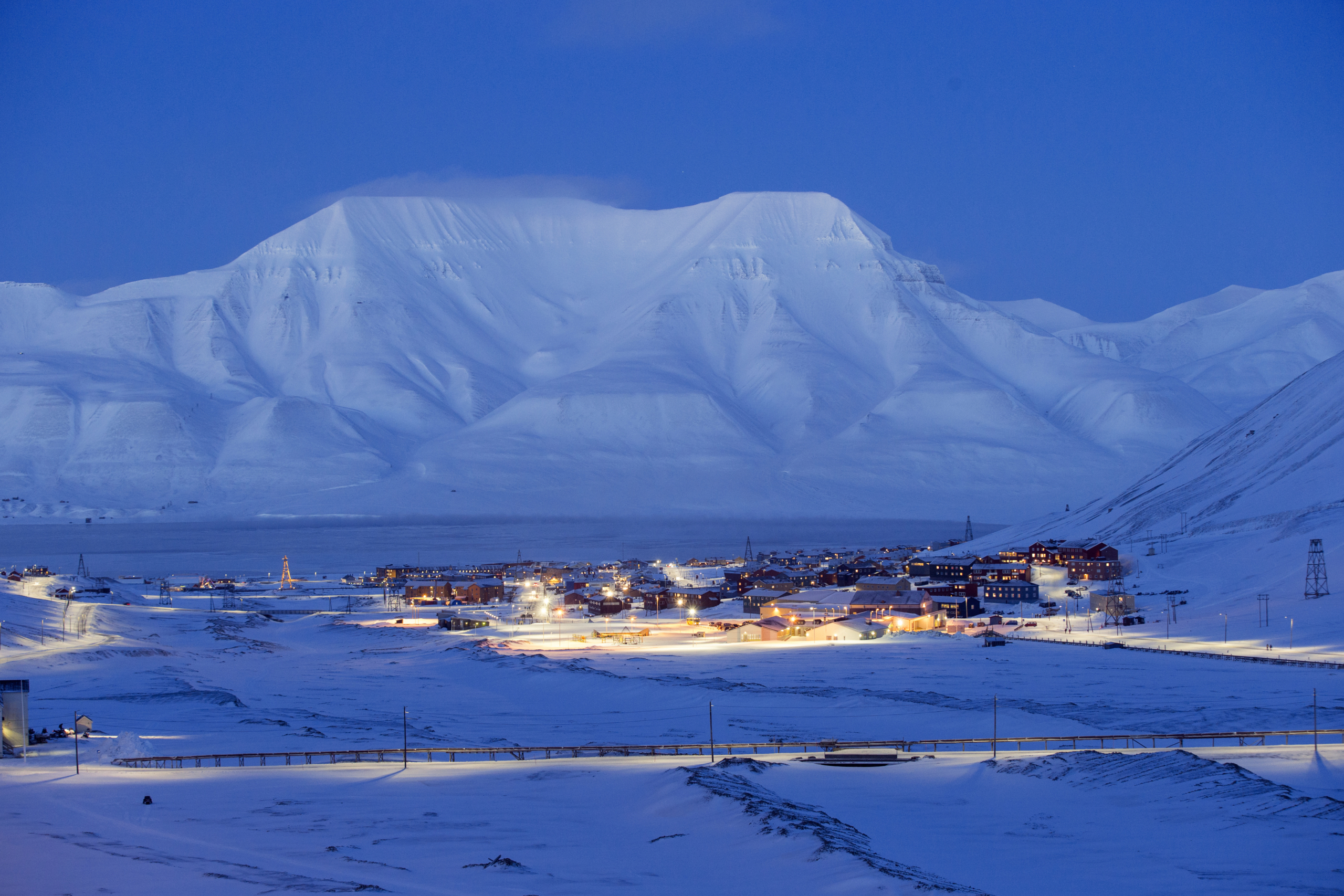 Longyearbyen by night